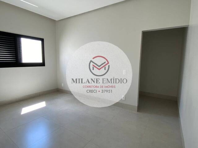 #68 - Casa para Venda em Catalão - GO