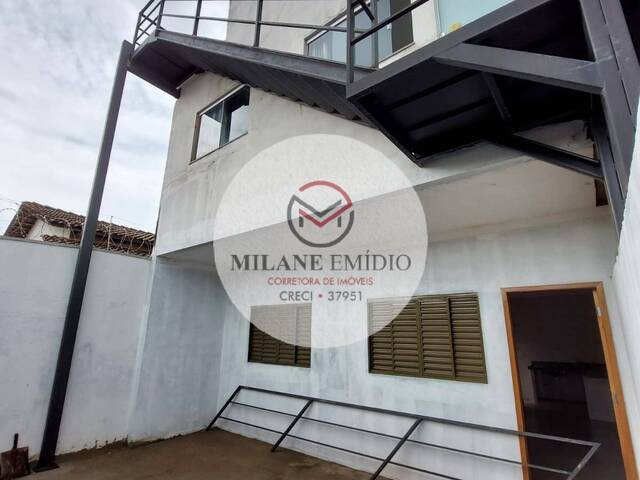 #139 - Apartamento para Venda em Catalão - GO - 2