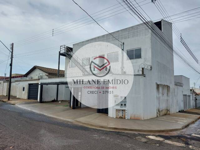 #139 - Apartamento para Venda em Catalão - GO - 1