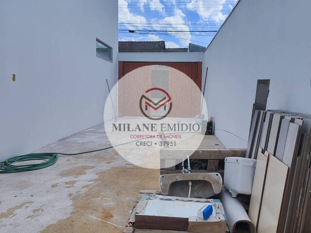 #142 - Casa para Venda em Catalão - GO - 2