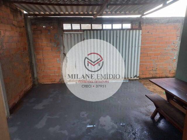 #144 - Casa para Venda em Catalão - GO - 2