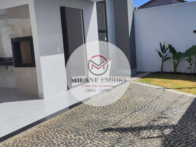 #207 - Casa para Venda em Catalão - GO - 2