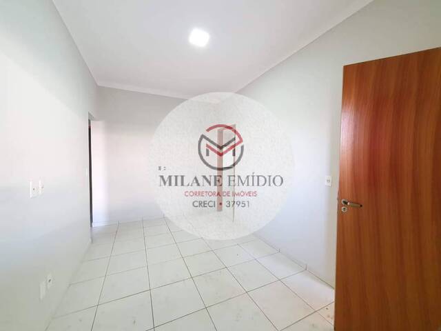 #245 - Casa para Venda em Catalão - GO - 3