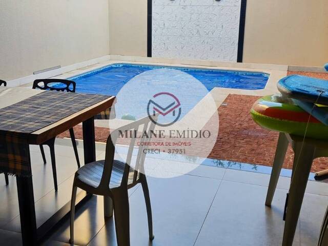 #301 - Casa para Venda em Catalão - GO - 3