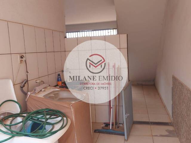 #305 - Apartamento para Venda em Catalão - GO - 2