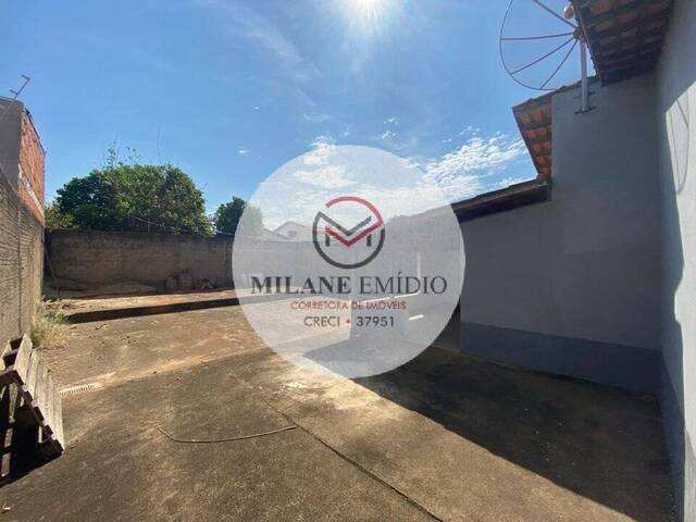 #321 - Casa para Venda em Catalão - GO - 3