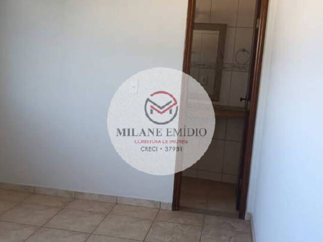 #453 - Apartamento para Venda em Catalão - GO - 2