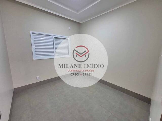 #461 - Casa para Venda em Catalão - GO - 2