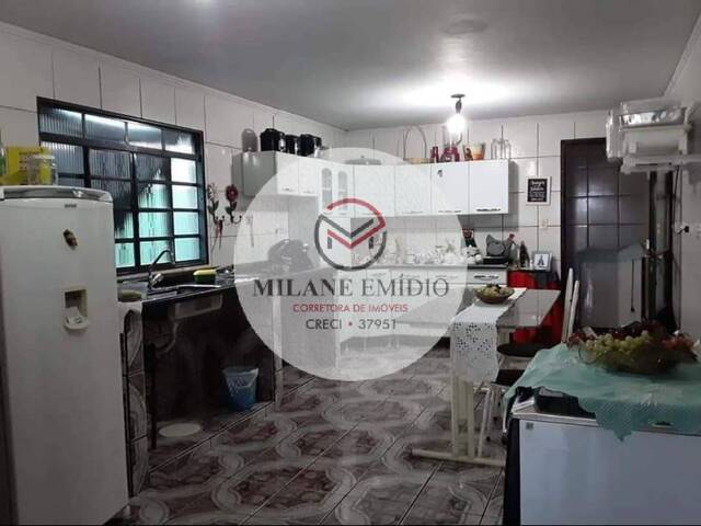 #524 - Casa para Venda em Catalão - GO - 2